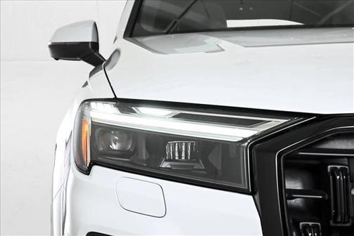 2025 Audi Q7 45 Premium Plus