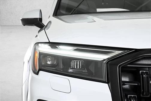 2025 Audi Q7 45 Premium Plus