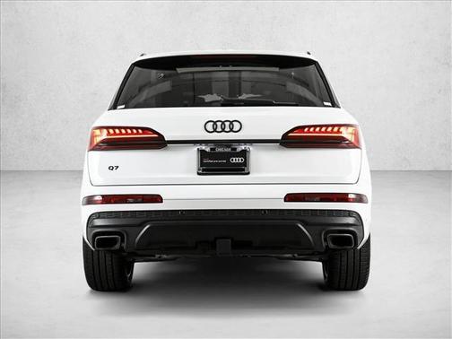 2025 Audi Q7 45 Premium Plus