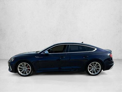 Audi Exclusive Color 2022 Audi RS 5 2.9T