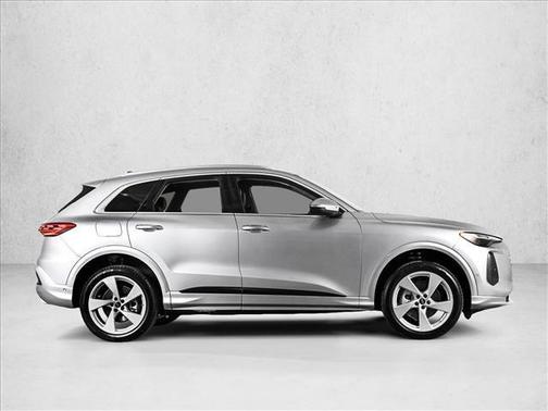 Florett Silver Metallic 2026 Audi Q5 PLUS