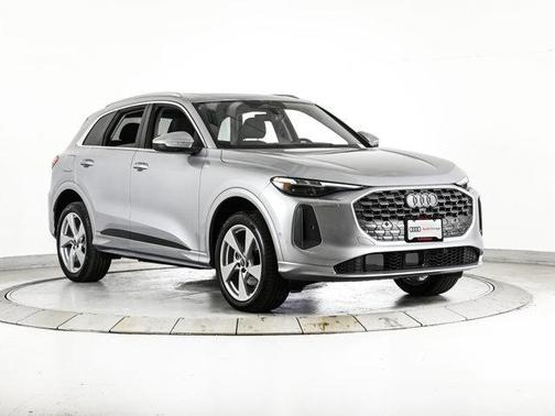 Florett Silver Metallic 2026 Audi Q5 PLUS