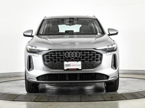 Florett Silver Metallic 2026 Audi Q5 PLUS