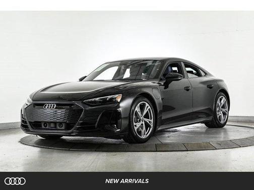 2023 Audi e-tron GT Premium Plus
