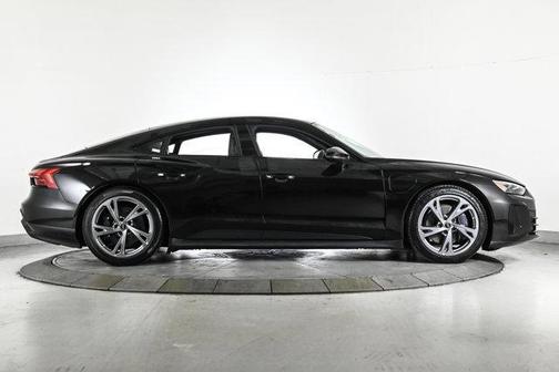 2023 Audi e-tron GT Premium Plus