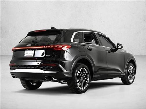 2025 Audi Q5 2.0T quattro Premium