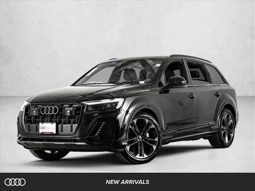 Mythos Black Metallic 2026 Audi Q7 PLUS