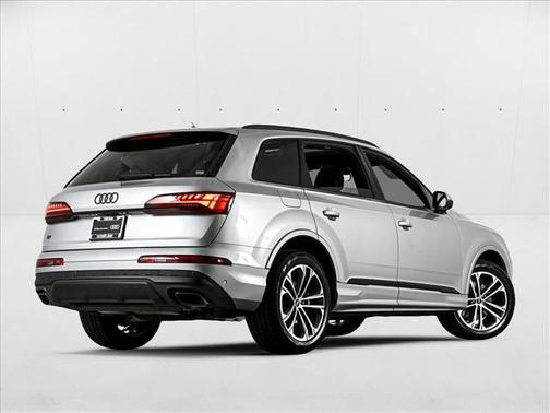 2025 Audi Q7 45 Premium Plus