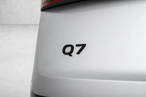 2025 Audi Q7 45 Premium Plus