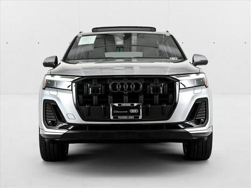 2025 Audi Q7 45 Premium Plus