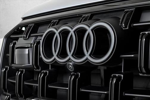 2025 Audi Q7 45 Premium Plus