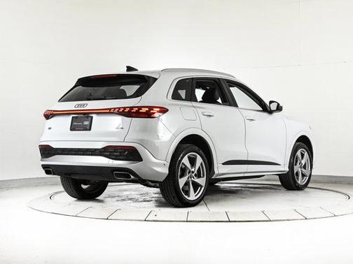 2025 Audi Q5 2.0T quattro Premium