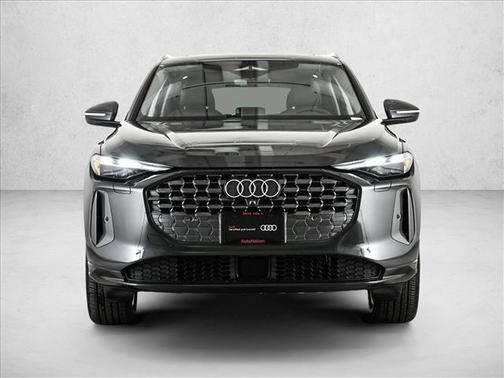 Tambora Gray Metallic 2025 Audi Q5 2.0T quattro Premium