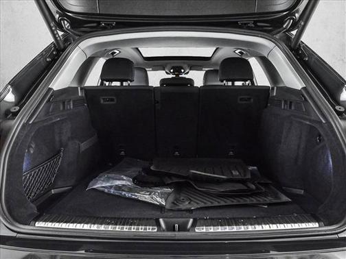 Tambora Gray Metallic 2025 Audi Q5 2.0T quattro Premium