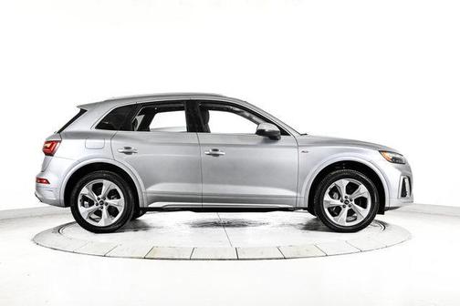 2023 Audi Q5 45 S line Premium Plus