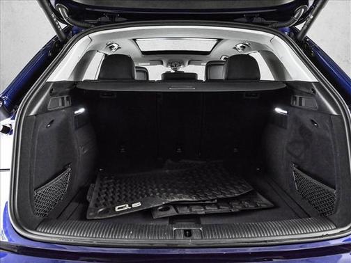 2023 Audi Q5 45 S line Prestige