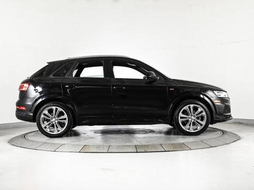 Brilliant Black 2018 Audi Q3 2.0T Sport Premium
