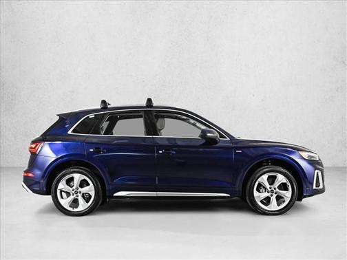 Navarra Blue Metallic 2023 Audi Q5 45 S line Premium Plus