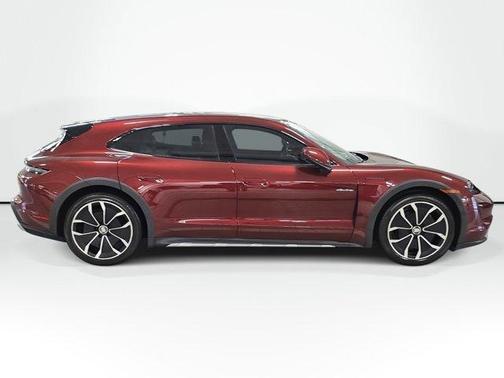 Mahogany Metallic 2022 Porsche Taycan 4