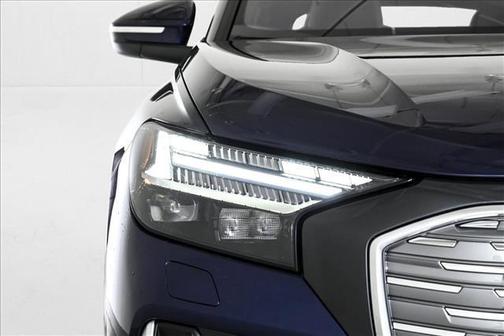 2025 Audi Q4 e-tron 55 quattro Premium
