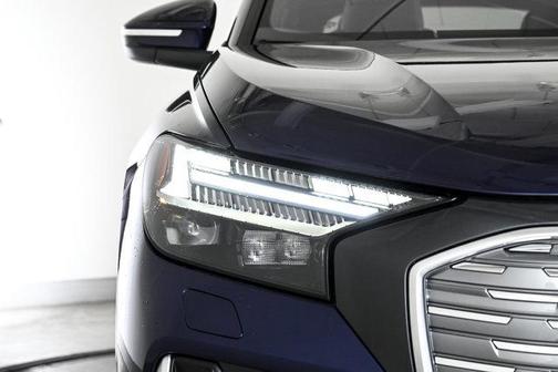 2025 Audi Q4 e-tron 55 quattro Premium
