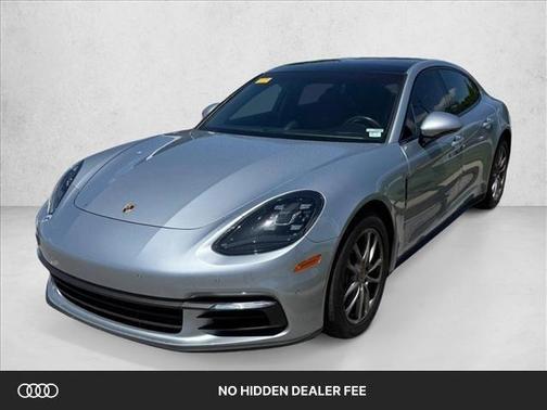 Dolomite Silver Metallic 2019 Porsche Panamera 4