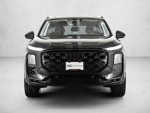 Mythos Black Metallic 2026 Audi Q3 S line