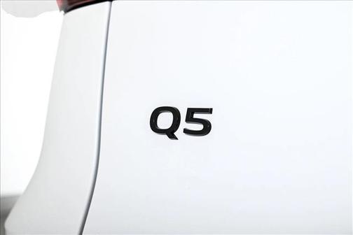 2025 Audi Q5 2.0T quattro Premium