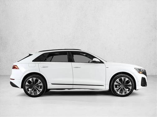 2025 Audi Q8 Prestige