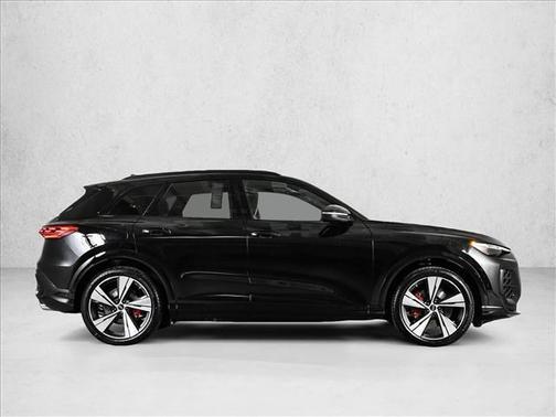 Mythos Black Metallic 2026 Audi SQ5 3.0T Premium Plus