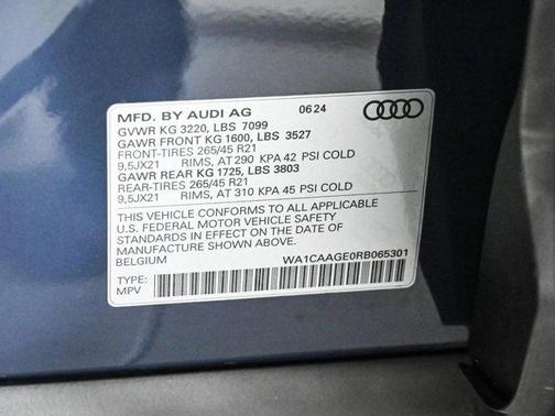 Plasma Blue Metallic 2024 Audi Q8 e-tron S line Premium
