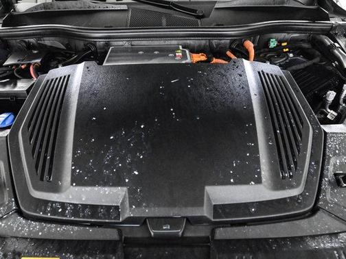 Plasma Blue Metallic 2024 Audi Q8 e-tron S line Premium