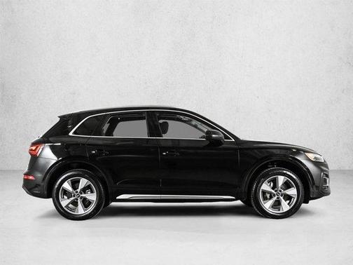 Brilliant Black 2023 Audi Q5 40 Premium Plus