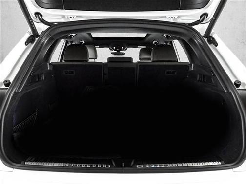 Arkona White 2025 Audi Q5 2.0T quattro Premium