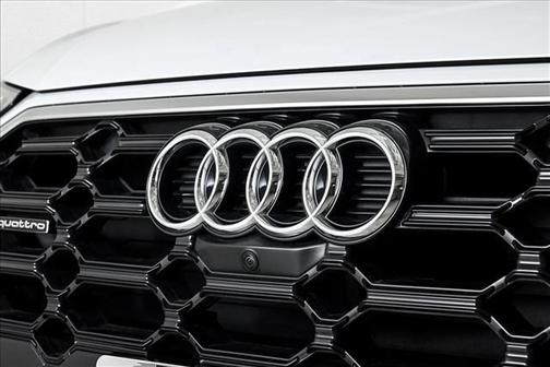 2025 Audi Q5 45 S line quattro Premium