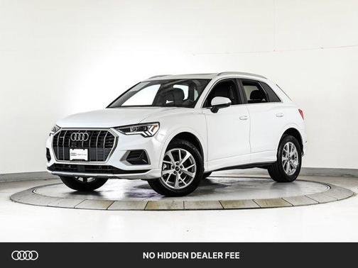 Ibis White 2023 Audi Q3 40 Premium