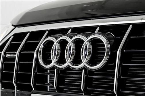 2025 Audi Q3 45 S line Premium