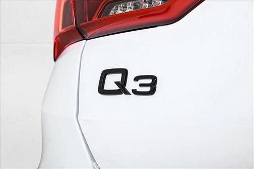 2025 Audi Q3 45 S line Premium