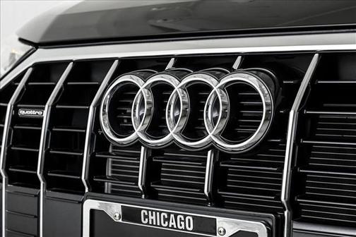 2025 Audi Q3 45 S line Premium