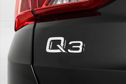2025 Audi Q3 45 S line Premium