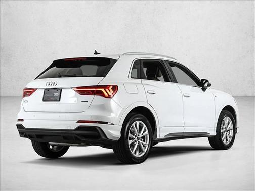 2025 Audi Q3 45 S line Premium