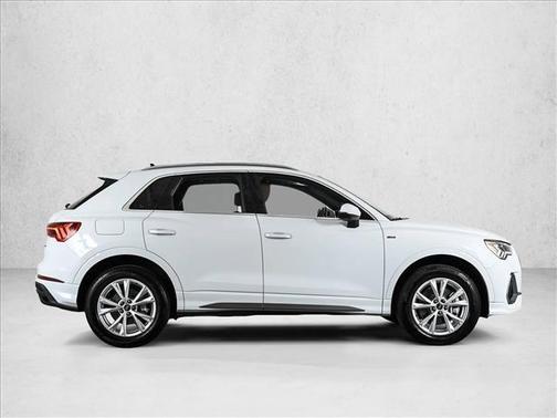 2025 Audi Q3 45 S line Premium