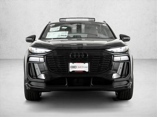 2025 Audi SQ6 e-tron Premium