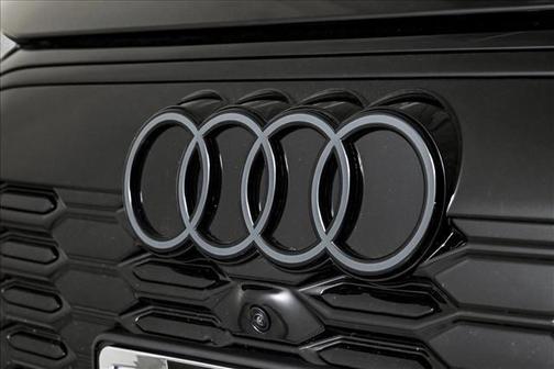 2025 Audi SQ6 e-tron Premium