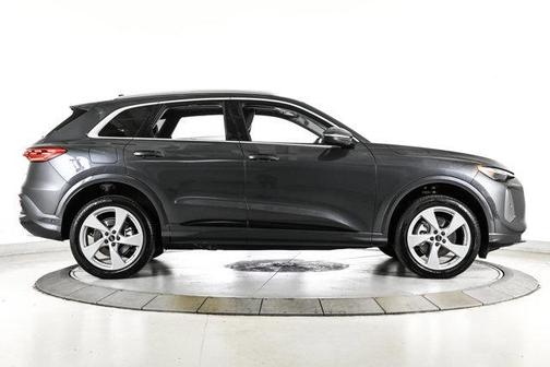 2025 Audi Q5 2.0T quattro Premium
