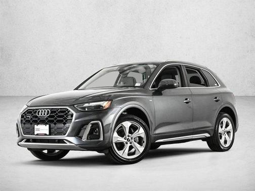 Daytona Gray Pearl Effect 2023 Audi Q5 45 S line Premium Plus