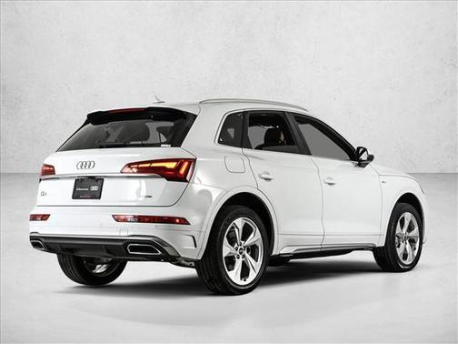 Glacier White Metallic 2023 Audi Q5 45 S line Premium Plus