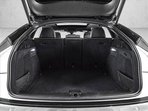 Daytona Gray Pearl Effect 2023 Audi Q5 45 S line Premium Plus