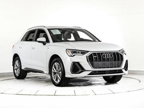 2025 Audi Q3 45 S line Premium