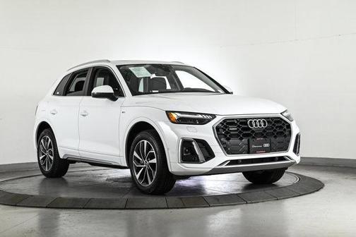 2022 Audi Q5 45 S line Prestige